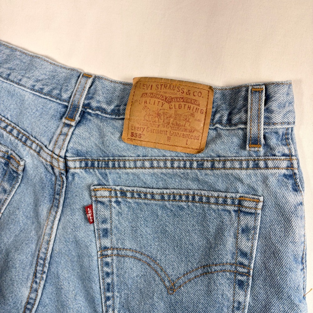 Vintage Levis 555 Guys Fit Denim Jorts Shorts USA Light Wash 14 MIS Y2K - Picture 10 of 11
